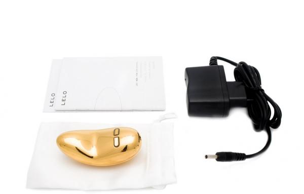 LELO YVA™ - 24 Karat Gold USB
